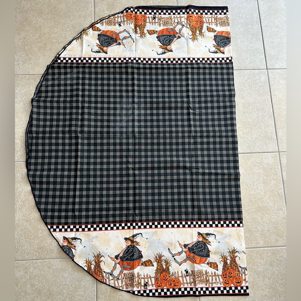 Fall Oval Tablecloth (60” x 84”)
